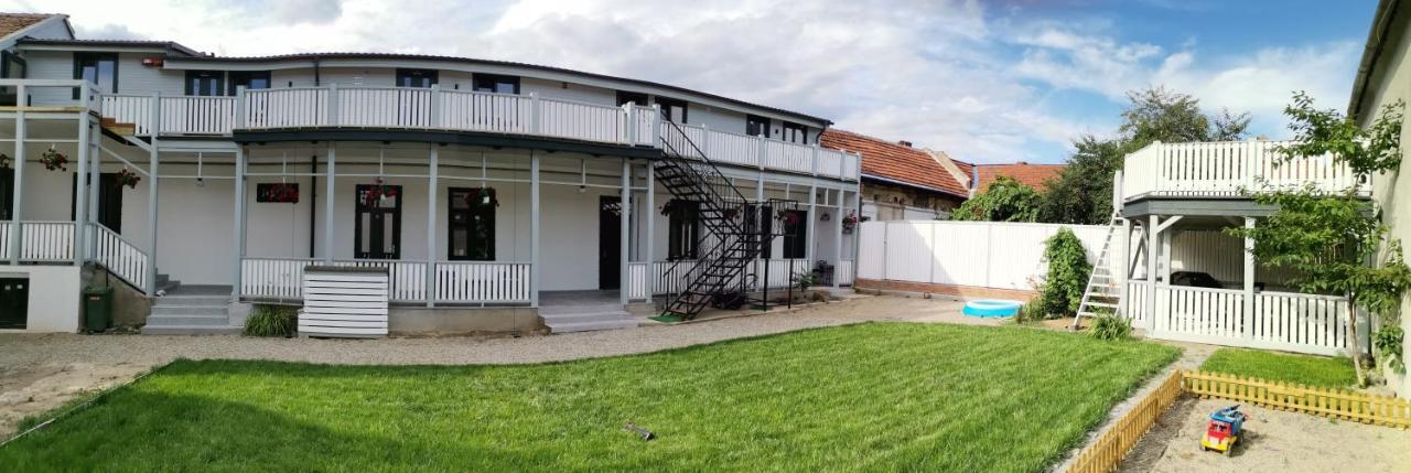 Ferienwohnung Casa J. Gusbeth Brașov Exterior foto