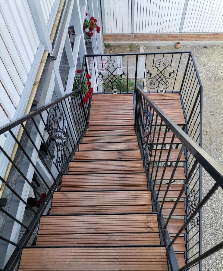 Ferienwohnung Casa J. Gusbeth Brașov Exterior foto