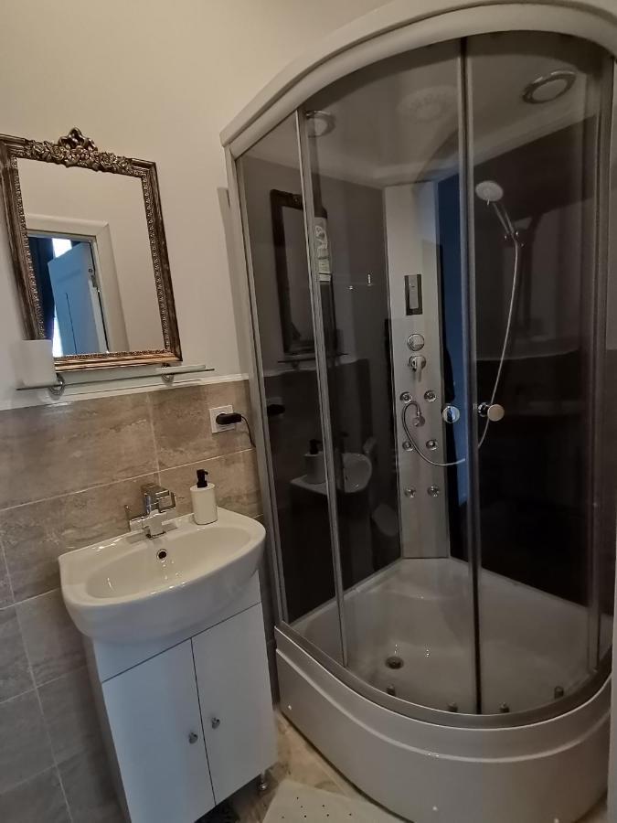 Ferienwohnung Casa J. Gusbeth Brașov Exterior foto